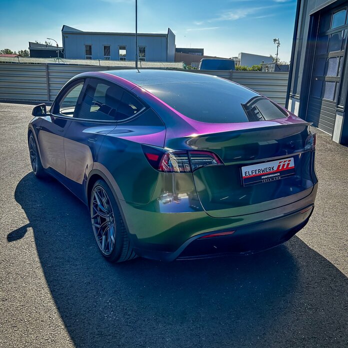 Tesla Model Y FlipFlop 