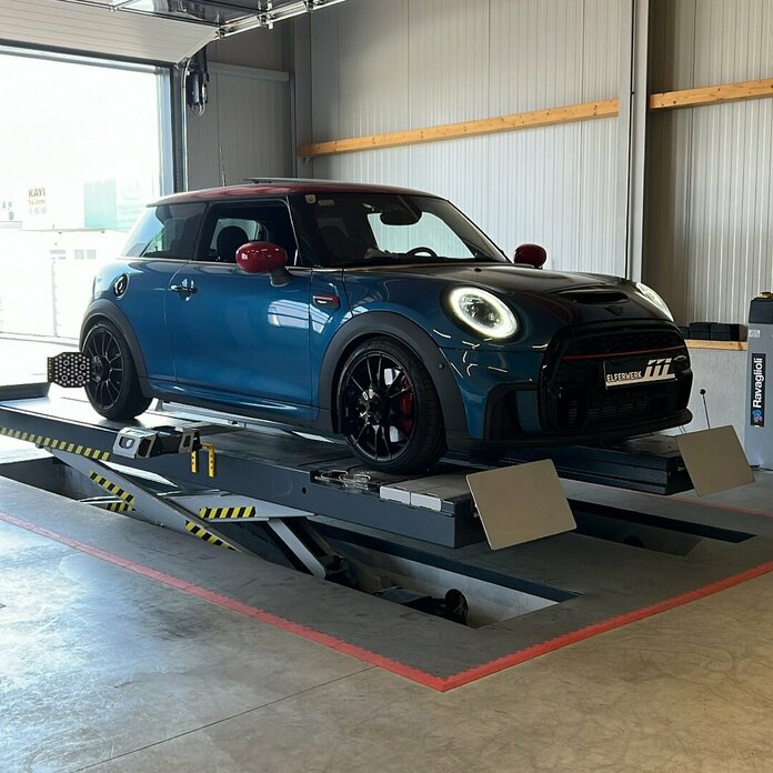 Mini_JCW Achsvermessung