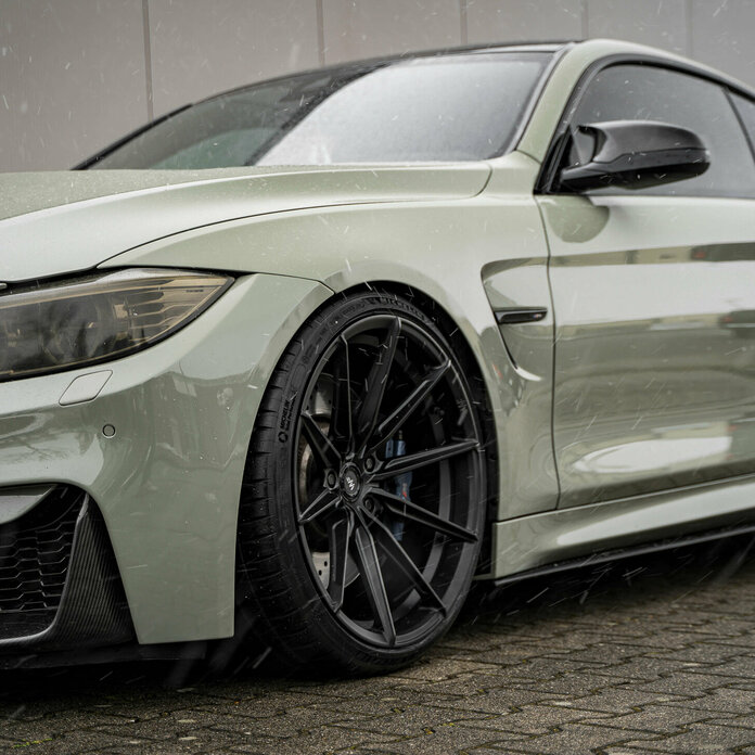 BMW M4 Wheelforce CF.3