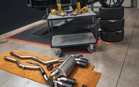 BMW_M2G87 KW V3 Akrapovic Wheelforce CF.3