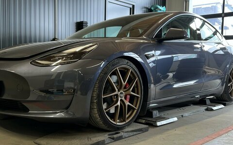 Tesla Model 3 - BBS CI-R Satin Bronze