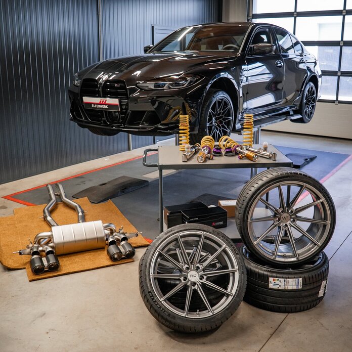 BMW M3 Wheelforce CF.3 Akrapovic KW V3 