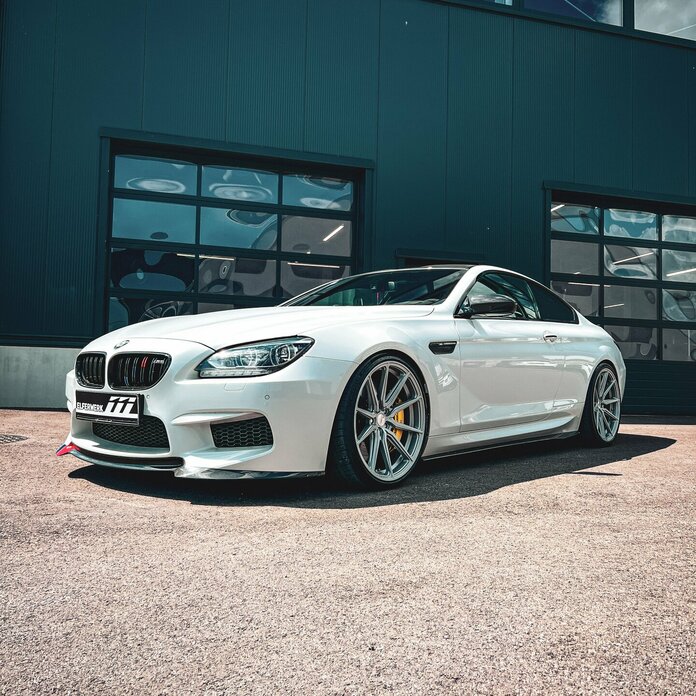 <p>VOSSEN HF3<br /> KW V3 Inox&nbsp;</p>