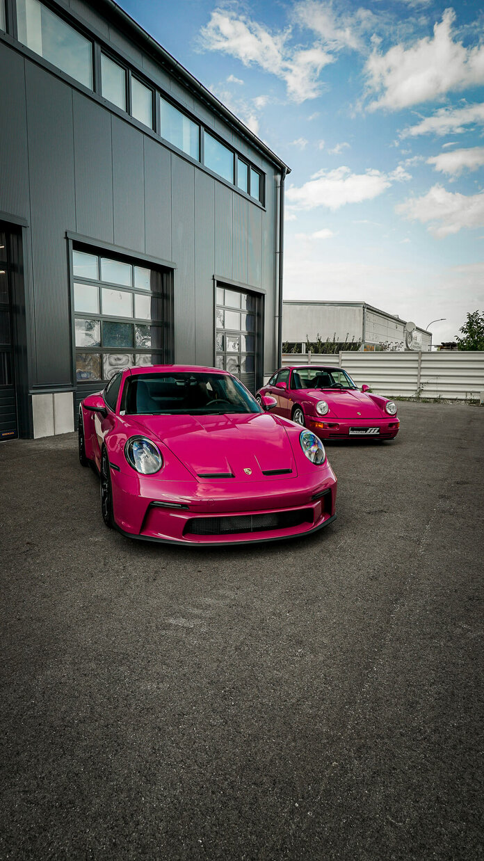 Porsche 992 GT3 Touring Sternrubin