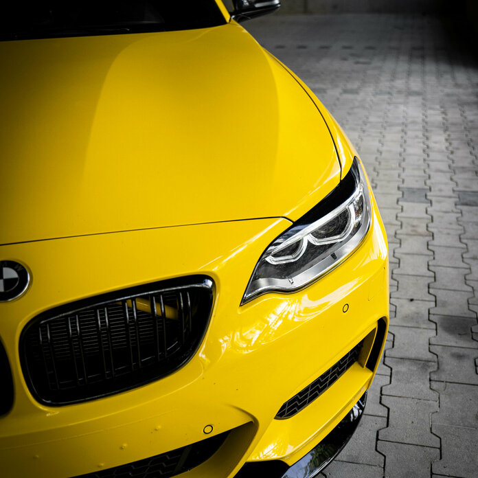 BMW 1er Gelb
