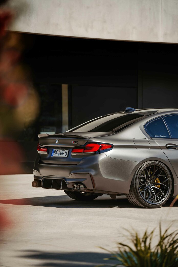 BMW M5 F90 Wheelforce HE.1