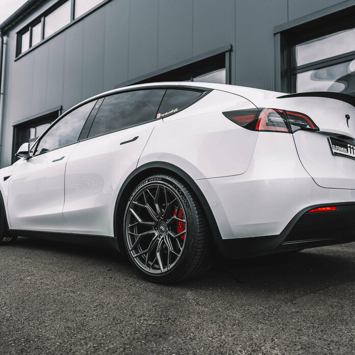 Tesla Model Y Wheelforce HE.1 