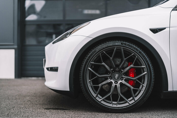 Tesla Model Y Wheelforce HE.1