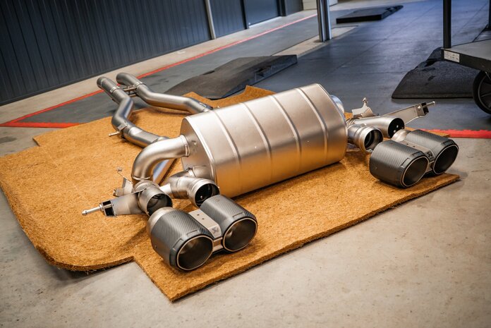 Akrapovic Slip-On 