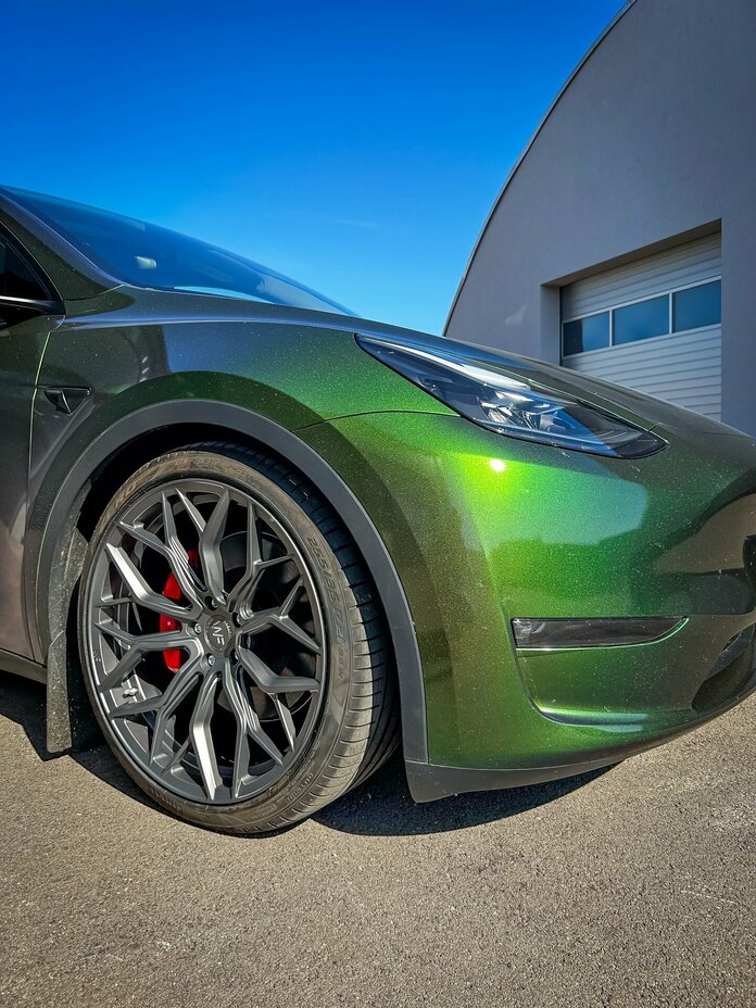 Tesla_Model_Y Wheelforce HE.1