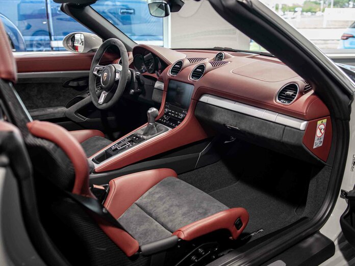 Innenausstattung Porsche 718 Spyder - Elferwerk - Webschmiede