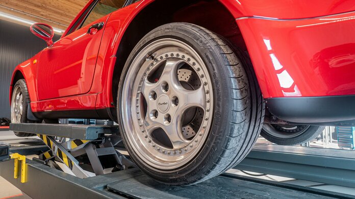 Porsche_964_Turbo_Indischrot