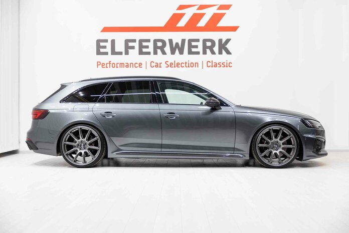 Seitenaufnahme Audi RS4 - Elferwerk - Webschmiede