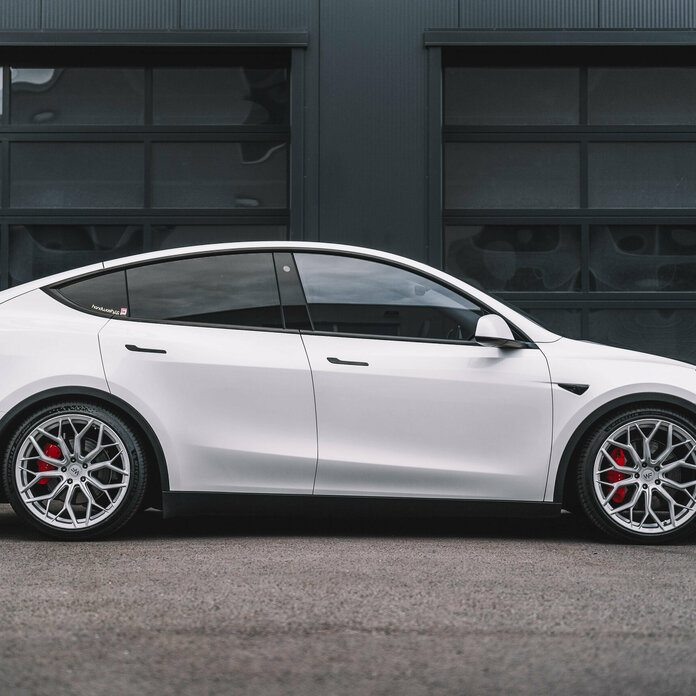 Tesla Model Y Wheelforce HE.1