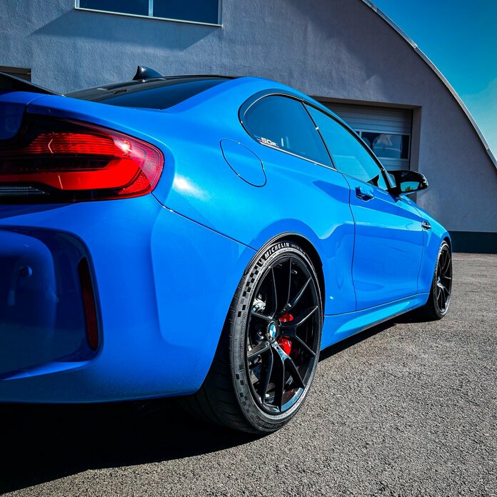 BMW M2 CS