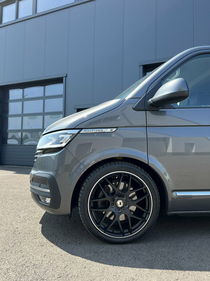 VW T6 Multivan / Schmidt Gambit Satin Black 