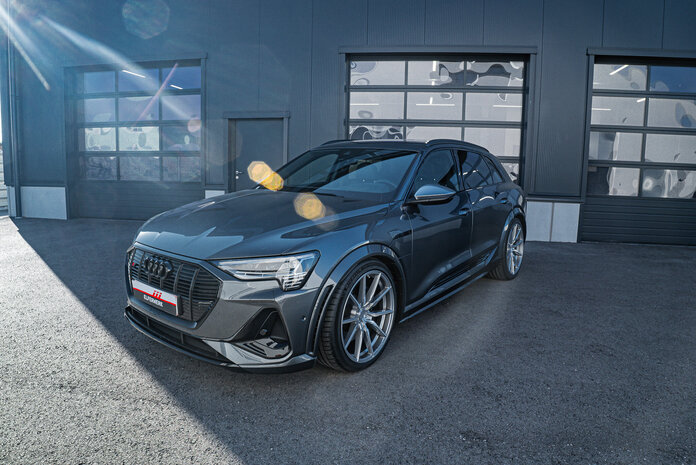 Audi SQ8 Etron Grau