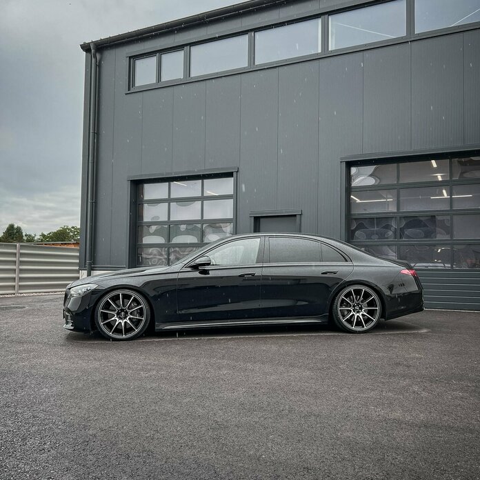 Mercedes S-Klasse mit OZ Hyper XT HLT