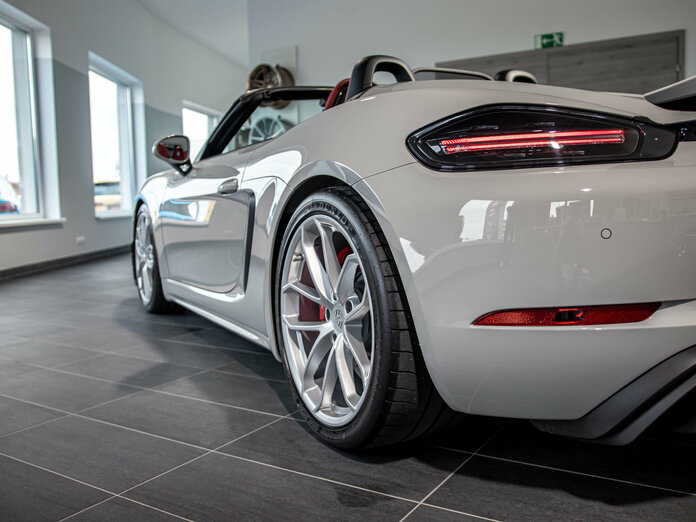 Porsche 718 Spyder - Elferwerk - Webschmiede