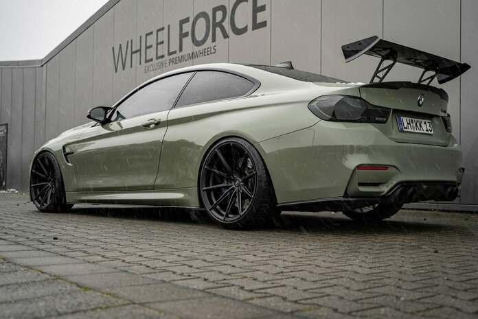 BMW M4 Wheelforce CF.3