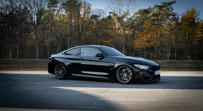 BMW M4 Wheelforce CF.2