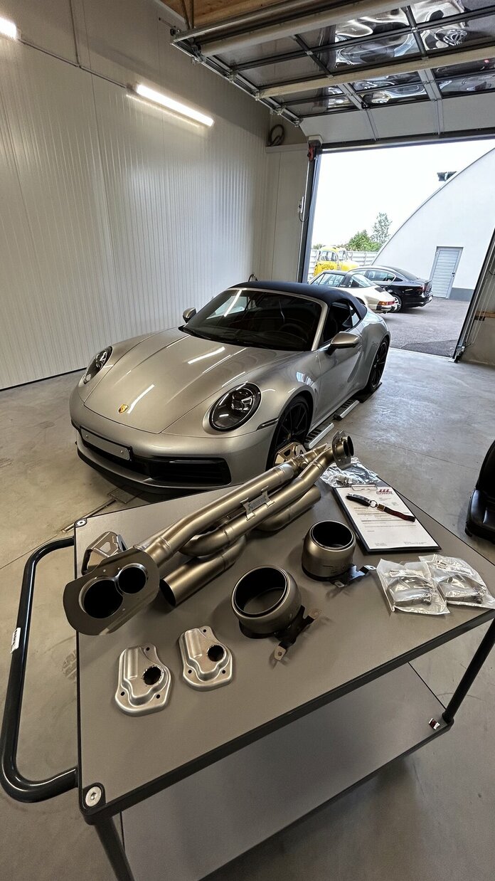 Porsche 992 / Akrapovic Auspuffanlage 