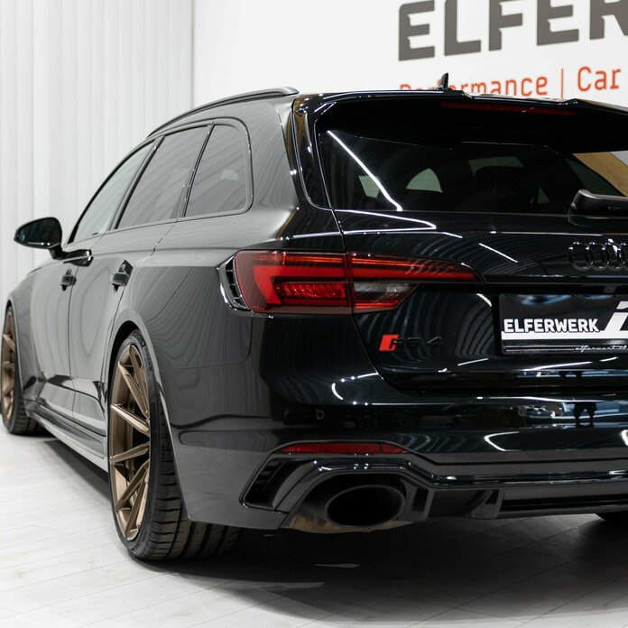 Audi RS4 Avant / WF CF.3 Satin Bronze 