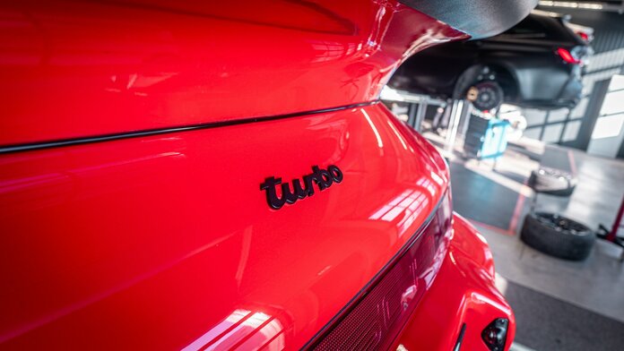 Porsche_964_Turbo_Indischrot