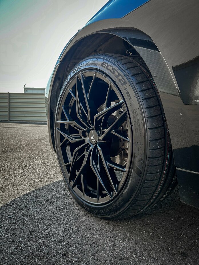 Wheelforce AS.1 Deep Black / BMW 3er 