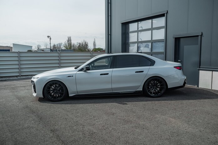 BMW i7 M70 Vossen Felgen