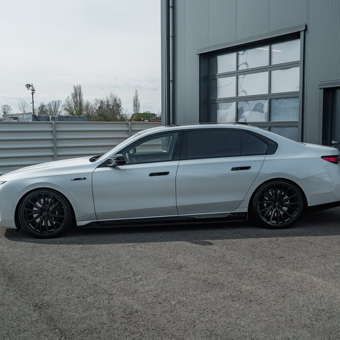 BMW i7 M70 Vossen Felgen