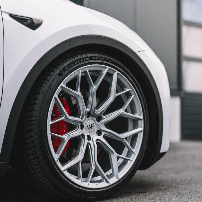 Tesla Model Y Wheelforce HE.1 