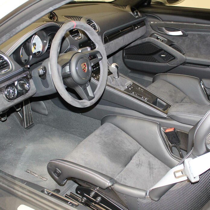 Innenausstattung Porsche Cayman GT4 - Elferwerk - Webschmiede