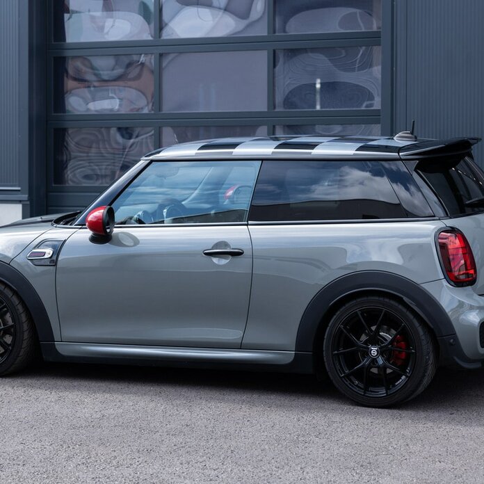 Mini JCW Sparco