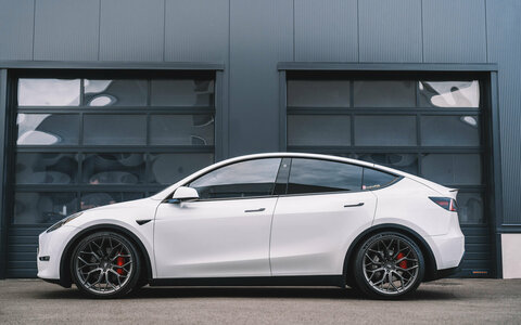 Tesla Model Y Felgen 21 Zoll in Dark Steel