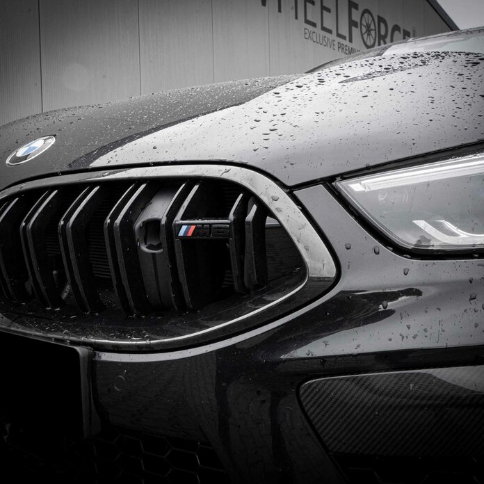BMW M8 